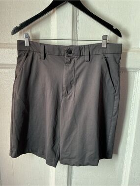 STYLUS Men's Flat-Front Shorts - Charcoal Gray